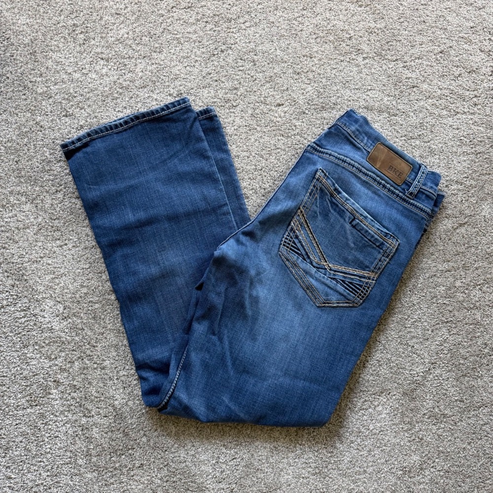 BKE Jake Bootleg Jeans Mens 36R Medium Wash Blue Denim Contrast Stitch 37x31.5